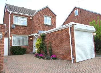 Detached house For Sale in Alfreton