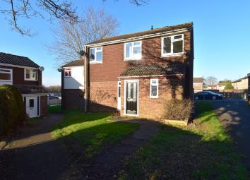 Semi-detached house For Sale in Droitwich