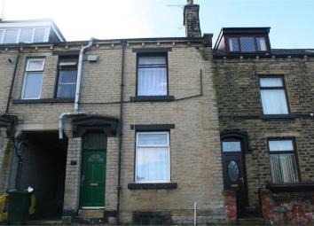 Terraced house To Rent in Bradford