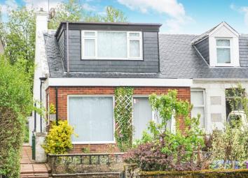 Semi-detached house For Sale in Beith