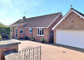 Detached bungalow For Sale in Cullompton