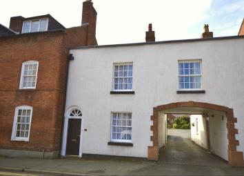 Terraced house To Rent in Oswestry