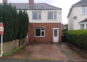 Semi-detached house To Rent in Willenhall