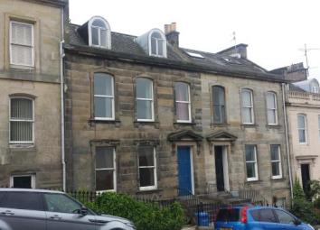 Town house To Rent in Dundee