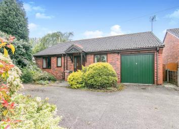 Detached bungalow For Sale in Wirral