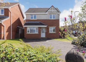 Detached house For Sale in Dunfermline
