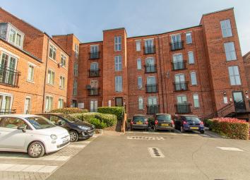 Flat For Sale in Hinckley
