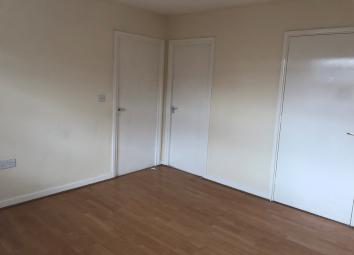 Flat To Rent in Cannock