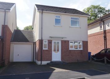 Detached house For Sale in Llanelli