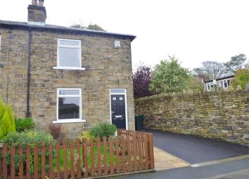 End terrace house To Rent in Huddersfield