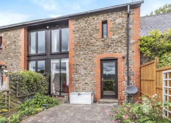 Cottage For Sale in Hereford