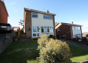 Detached house For Sale in Abergele