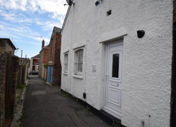 Detached house To Rent in Barry