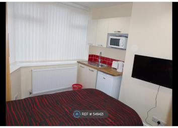 Studio To Rent in Stoke-on-Trent