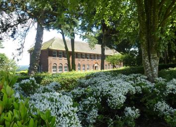 Flat For Sale in Frodsham