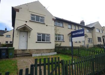 End terrace house For Sale in Huddersfield