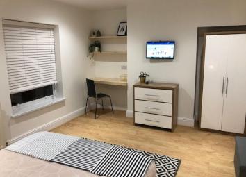 Studio To Rent in Hull