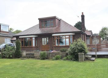 Detached bungalow For Sale in Swadlincote