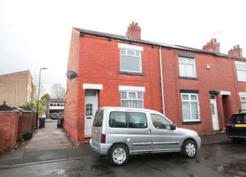 End terrace house For Sale in Doncaster