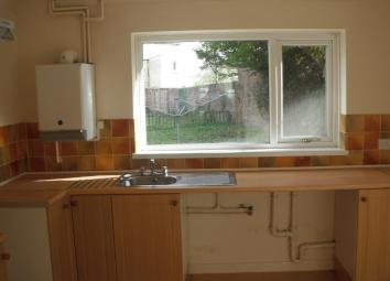 Semi-detached house To Rent in Swansea