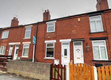 Terraced house For Sale in Castleford