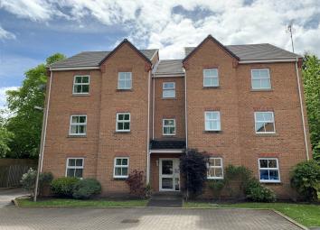 Flat For Sale in Frodsham