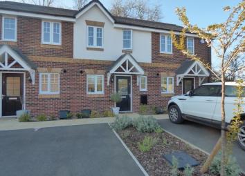 Terraced house To Rent in Solihull