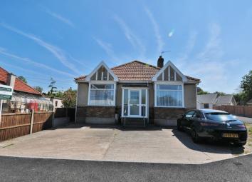 Detached bungalow To Rent in Bristol