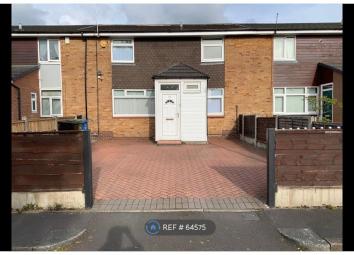 Terraced house To Rent in Sale