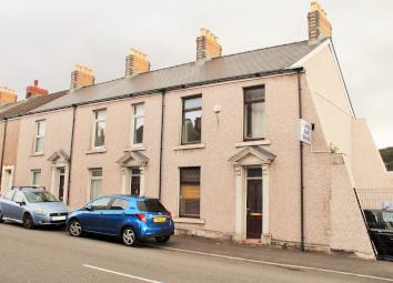 End terrace house For Sale in Swansea