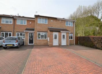 Mews house For Sale in Stalybridge