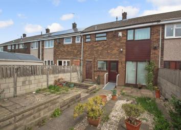 Terraced house For Sale in Knottingley