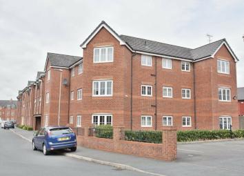 Flat For Sale in Leigh
