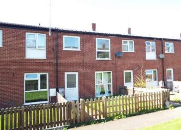 Terraced house For Sale in Wilmslow