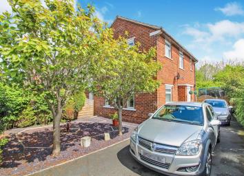 3 Bedroom End terrace house for sale