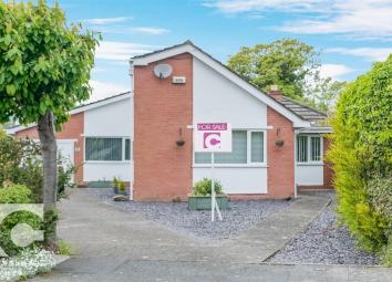 Detached bungalow For Sale in Neston