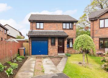 Detached house For Sale in Livingston