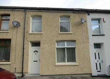 Terraced house For Sale in Mountain Ash