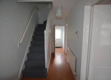 Terraced house To Rent in Wirral