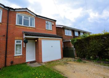 Semi-detached house To Rent in Wolverhampton