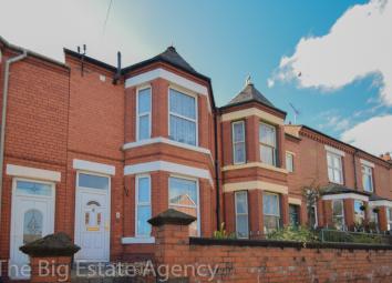 Terraced house For Sale in Deeside