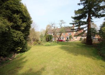 Detached house For Sale in Kidderminster