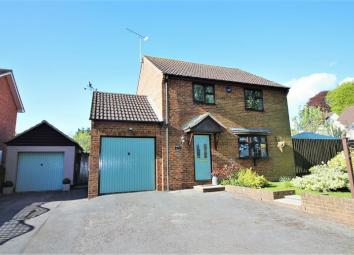 Detached house For Sale in Chard