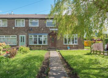Town house For Sale in Bradford