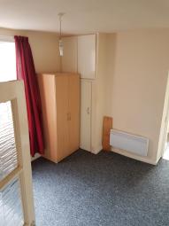 Studio To Rent in Leicester