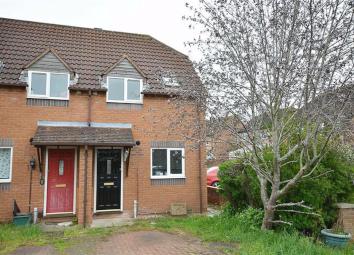 End terrace house To Rent in Gloucester