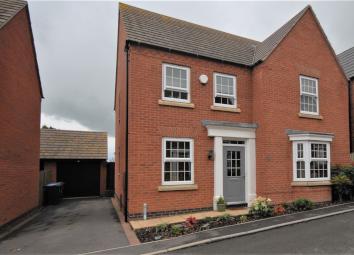 Detached house For Sale in Markfield