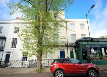 Flat For Sale in Leamington Spa