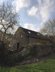 Detached house To Rent in Huddersfield