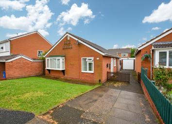 Detached bungalow For Sale in Tamworth
